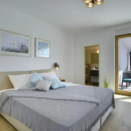 Beautiful By The Sea Villa
