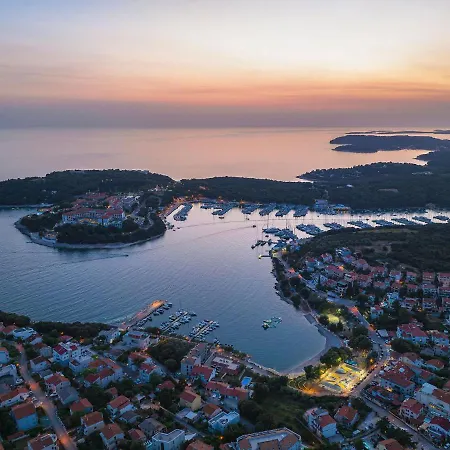 Beautiful By The Sea Villa *